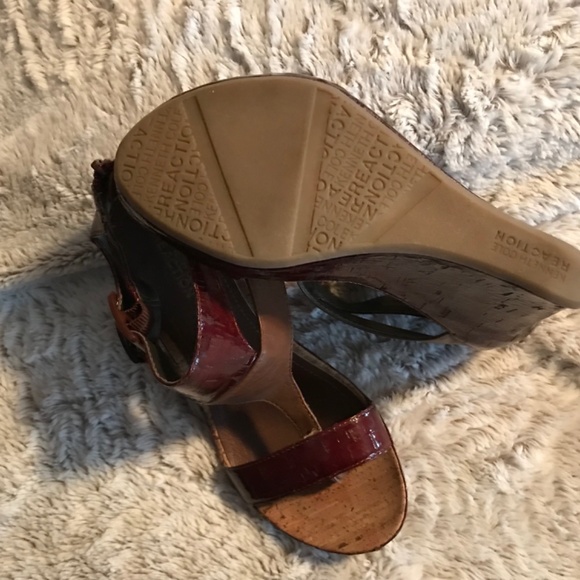 Kenneth Cole wedge strappy mahogany brown sandal shoes - Picture 6 of 14